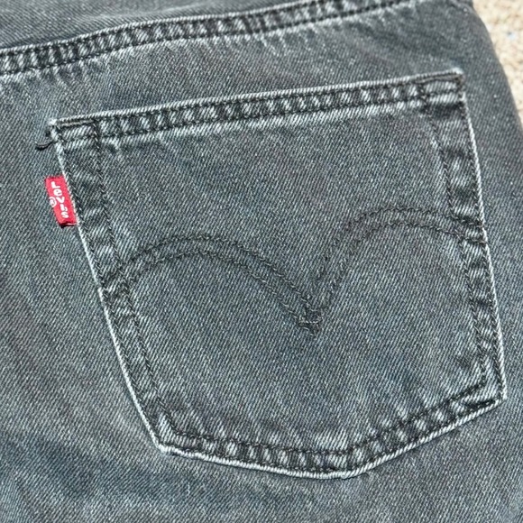 Levi's 501 Original Button Fly Jeans Black Wash W27 L32 (31) Raw Hem - Picture 11 of 13